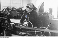 Bundesarchiv_Bild_146-2007-0074,_IG-Farbenwerke_Auschwitz